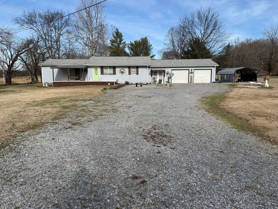 Spacious Living - Small Town Serenity