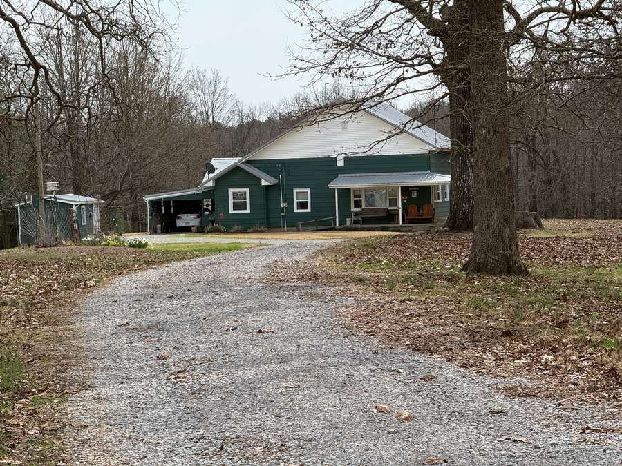 6 Acres - Historical Home in Pope County, Illinois