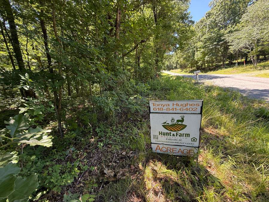 30 Acres+/- Hunting & Hiking